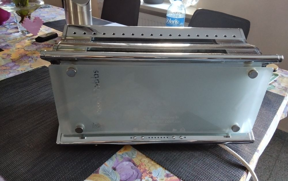 Sprzedam toster Russell Hobbs