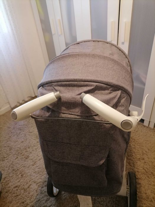 Carrinho de bebé c/ ovo em muito bom estado