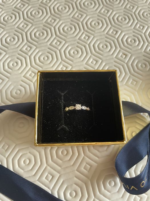 Anel de ouro branco 9k