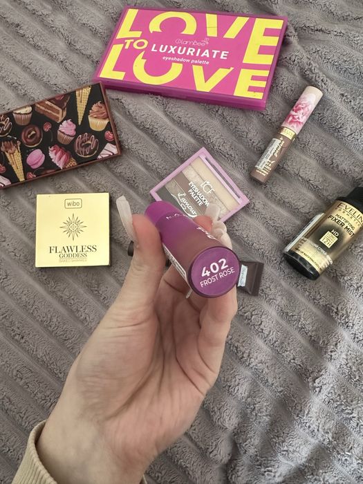 продам лот/окремо косметику