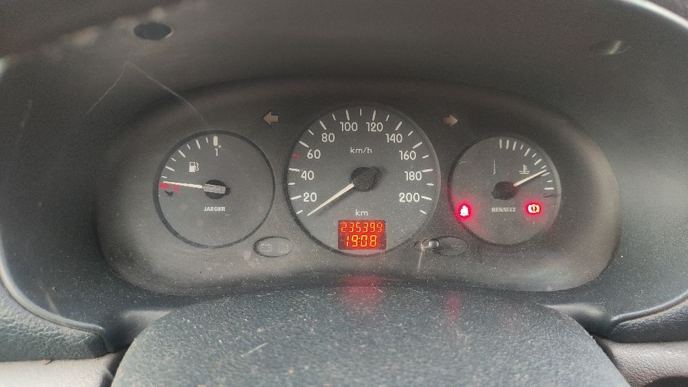 Renault Clio 1.9d comercial troco