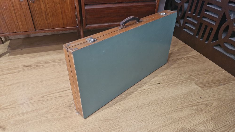 Mesa dobrável antigal