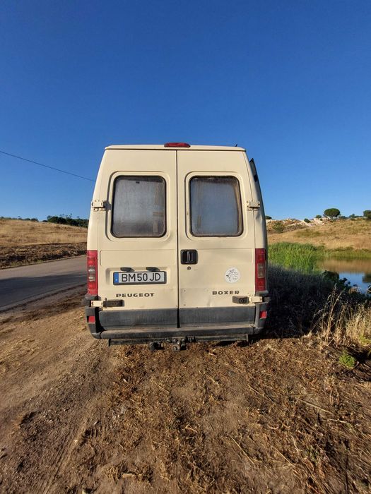 Peugeot Boxer L2H2 Campervan – Pronta para Partir à Aventura!