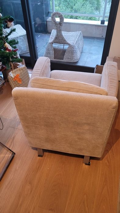 Poltronas de sala beje