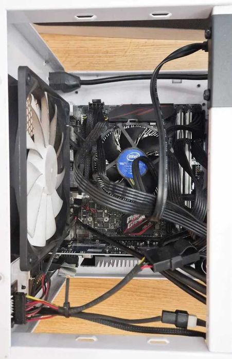 Placa mãe ASUS + CPU Intel i5