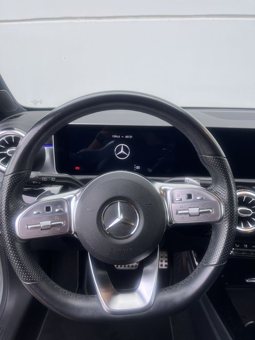 Mercedes-Benz A180 d AMG