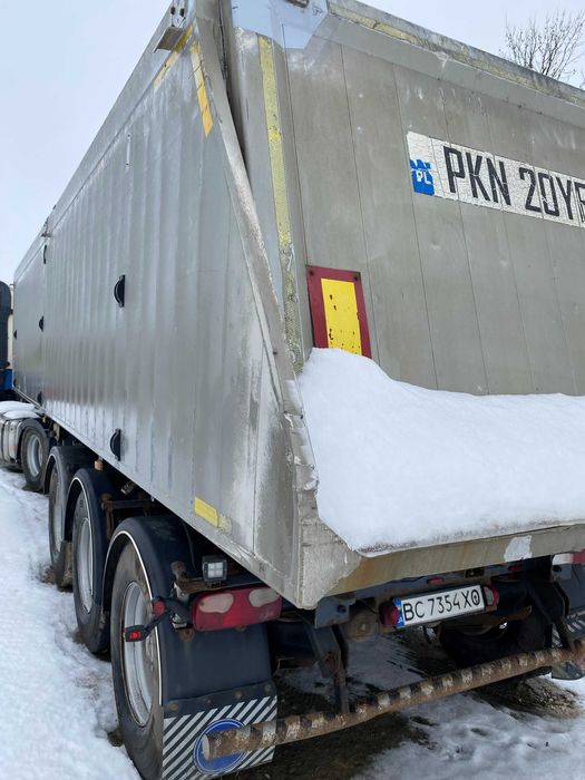 Вольво тягач -прицеп