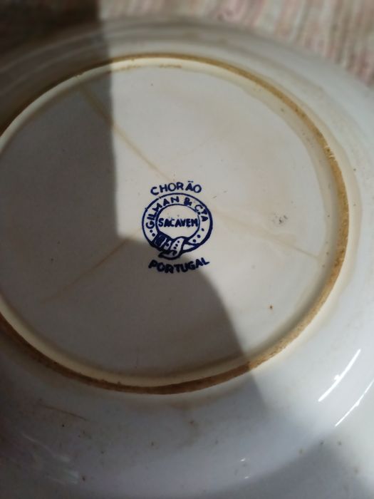 Lote variado de pratos cavalinho.