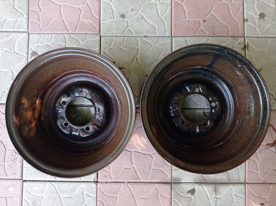 Стальной диск R15 УАЗ 5×139.7