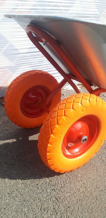 Тачка садово будівельна двоколісна Profi-2 90л. пінополеуретан