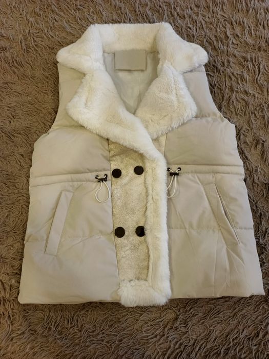 Продам НОВУ желетку