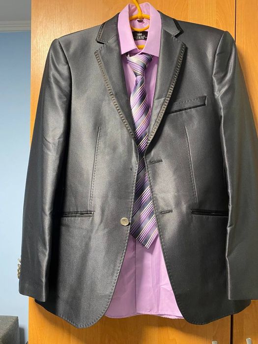 Костюм Carlo Chezzi . Піджак,брюки,рубашка,галстук.