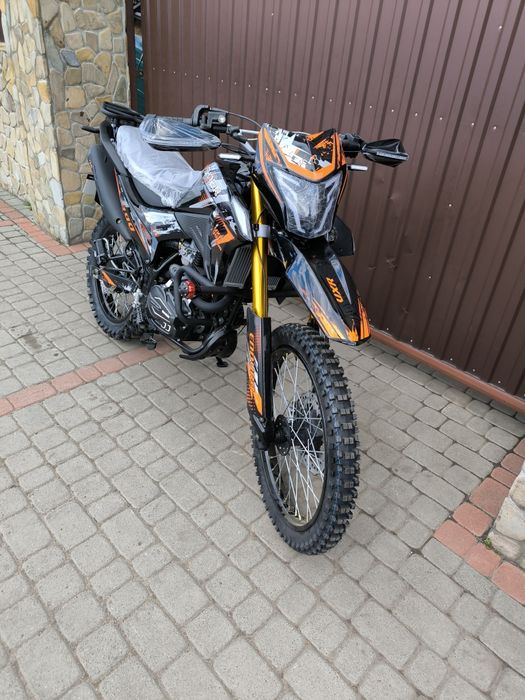 Мотоцикл SHINERAY VXR 300