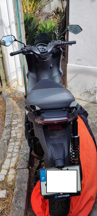 SEAT MO 125 Scooter Elétrica - 1475KM Branca