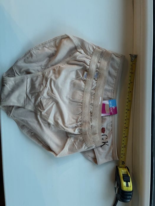 Majtki beżowe M 3 pary