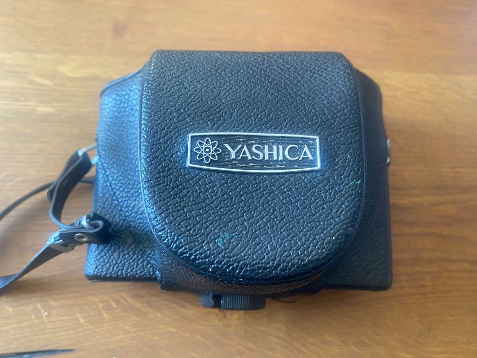 Camara Fotografica Yashica MG-1