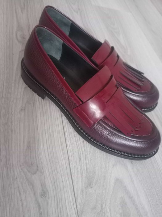 Туфлі лофери  (жіночі).