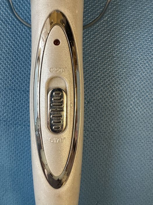 Плойка для волосся  Gemei, на три хвилі.