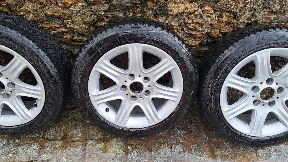 Jantes 16 5×120 BMW com pneus 195/55R16
Possí
