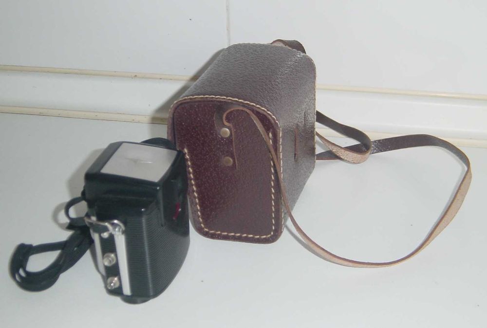 De Coleção:  KODAK 1957/62 mod. Brownie Starlet c/estojo original pele