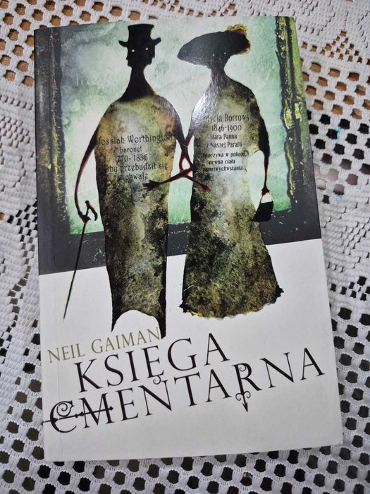 "Księga cmentarna" Neil Gaiman.