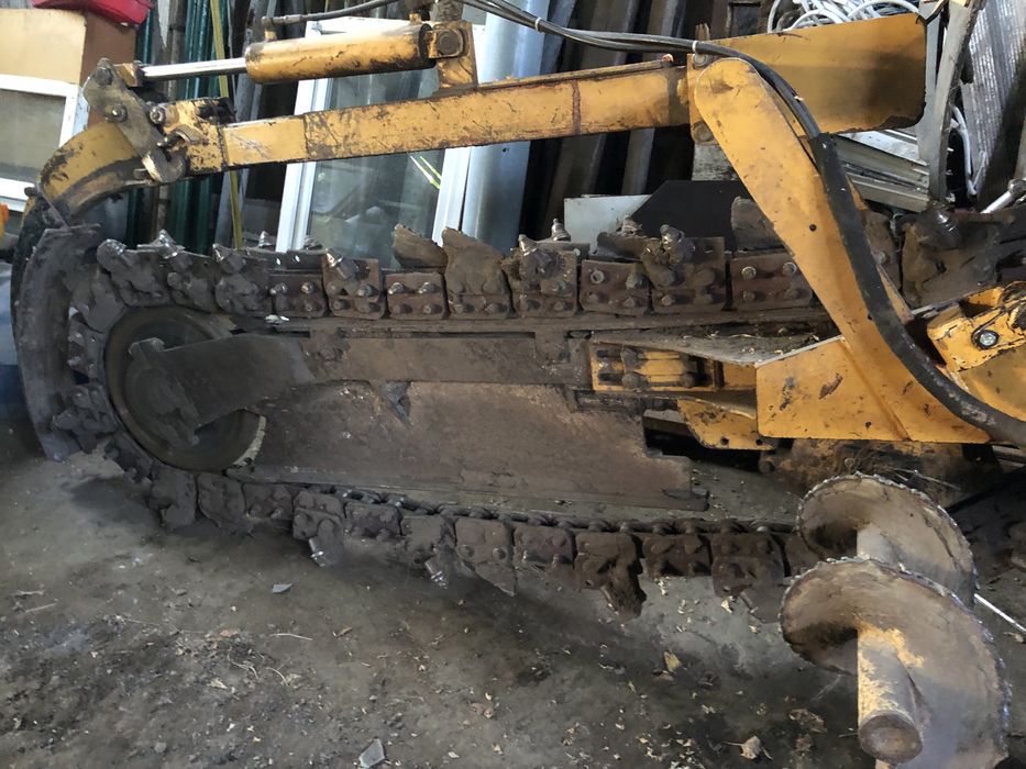 Продам траншеєкопач