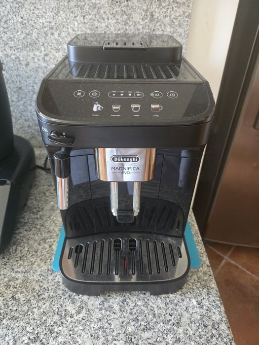 Máquina de café delongas magnífica evo