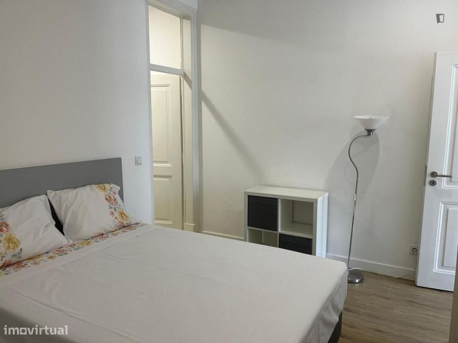 Room - located in Picoas Lisbon