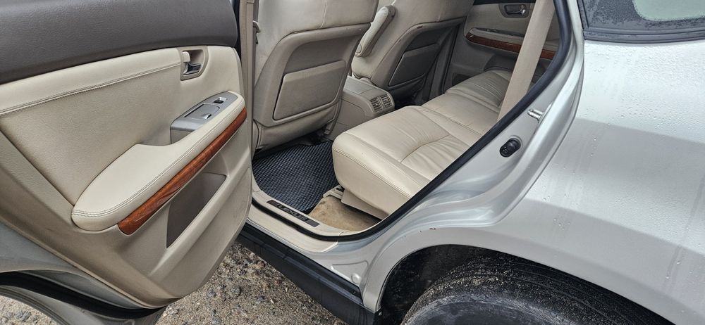 Продам Лексус рх350