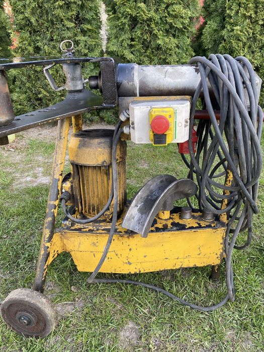 Gietarka do Rur hydrauliczna