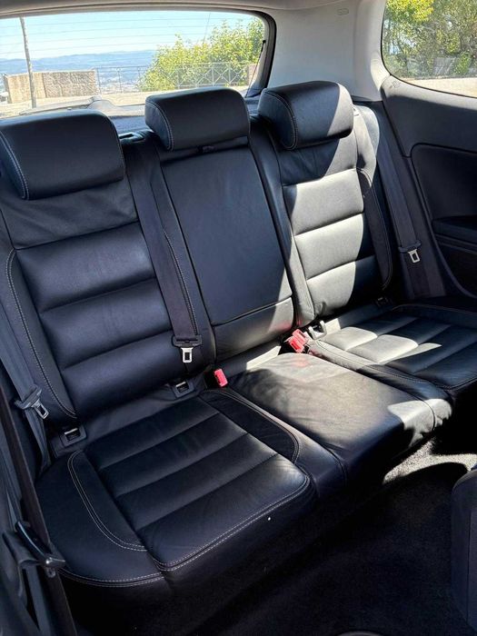 Volkswagen Golf VI 1.6 TDI caixa DSG