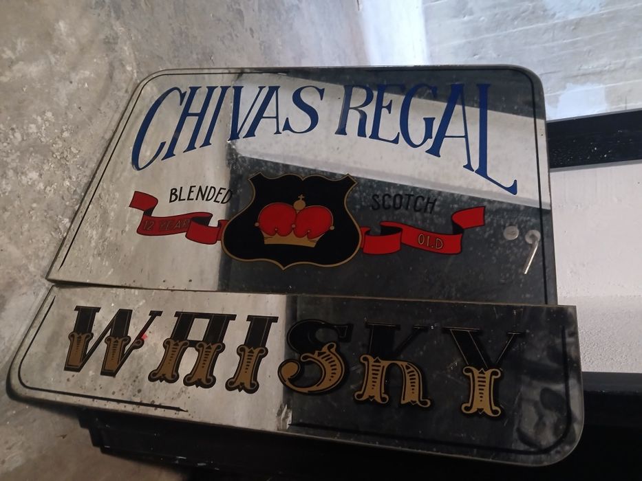 Espelho publicitário chivas regal