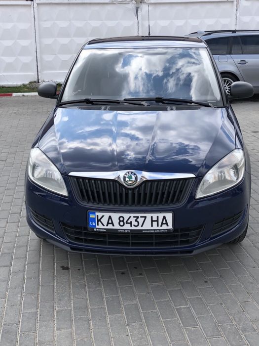Skoda fabia 2012 рік