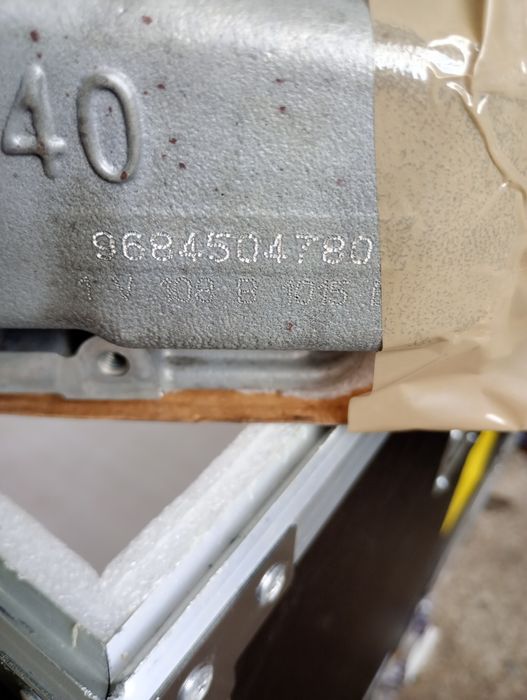 9 68 45 0 7 80   1.6 bluehdi Głowica po obróbce .śruby uszczelka .nowe zawory