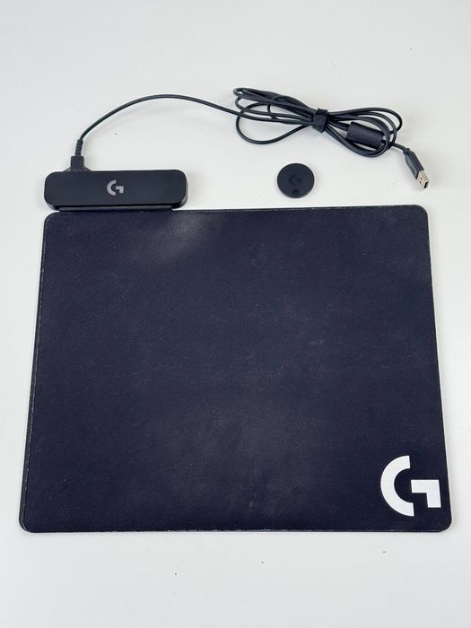 Podkładka gamingowa z systemem ładowania bezprzewodowego Logitech G POWERPLAY - ładuje mysz podczas gry, 321 x 344 mm (943-000110)