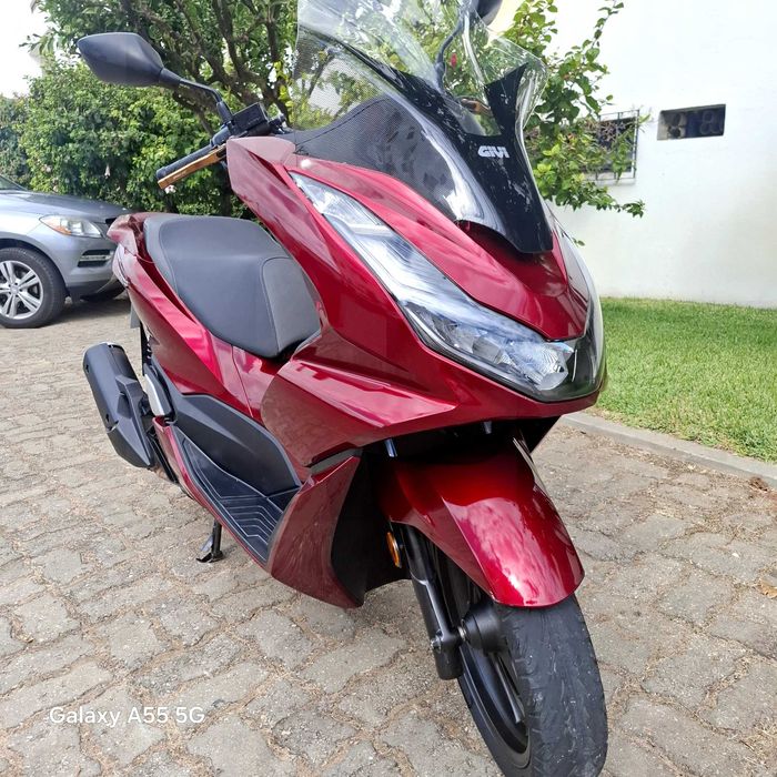 PCX 2023 , alugo para regiao do algarve.