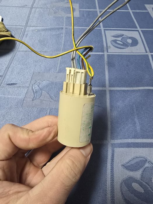 Filtro tensión electrica