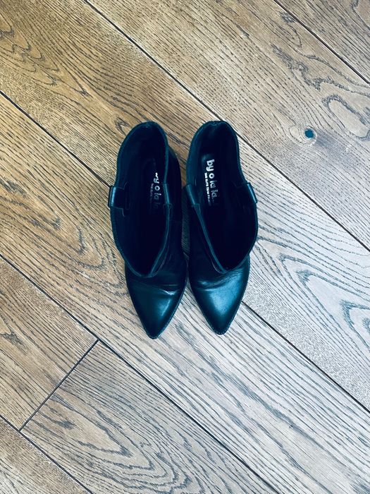 Skórzane botki By o la la