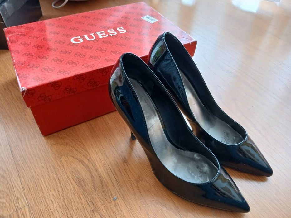 Stilleto verniz preto Guess 37