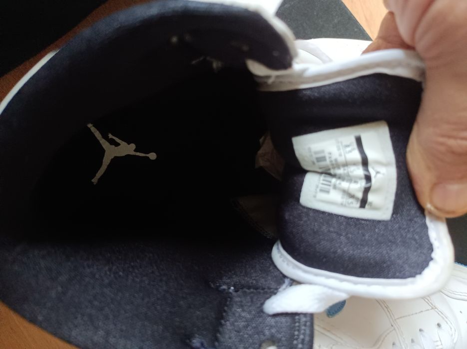 Nike Air Jordan 1 mid Legend blue,