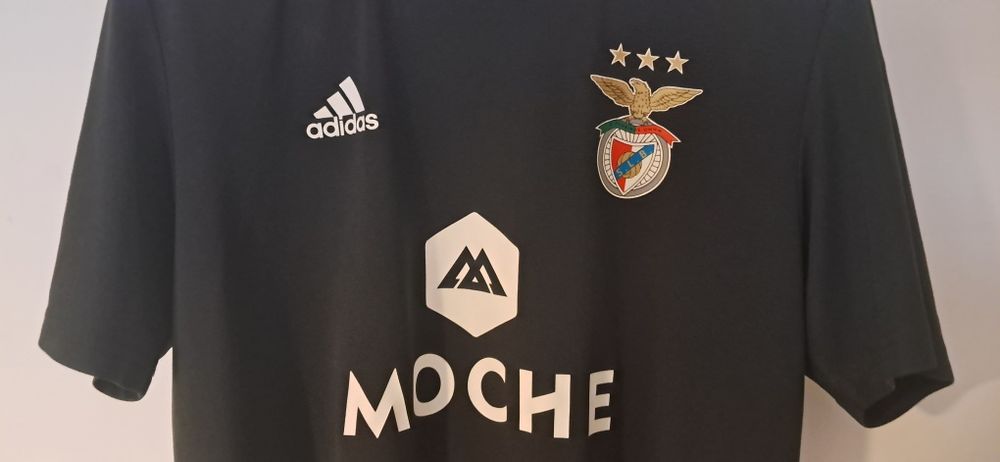 Camisola futebol do Benfica
