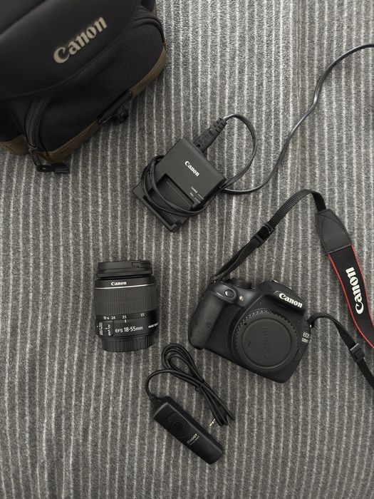 Canon 1200d + bolsa + 18-55mm + Remote Shooter