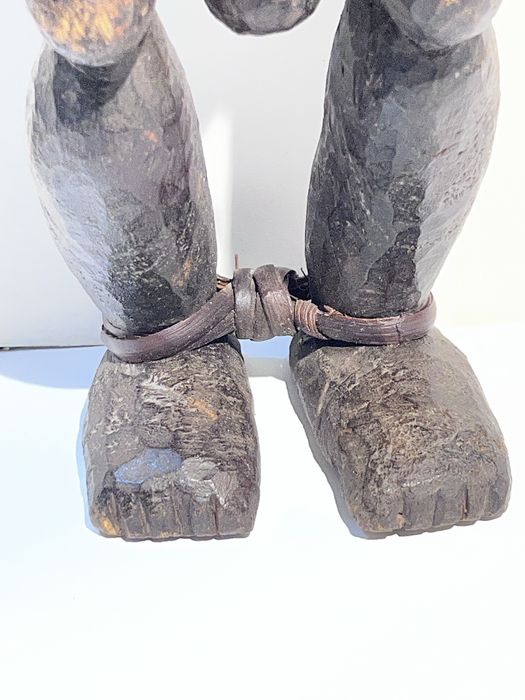 Estátua Tribal Africana em Madeira Sculptée / Escultura Antiga em Madeira ~60cm