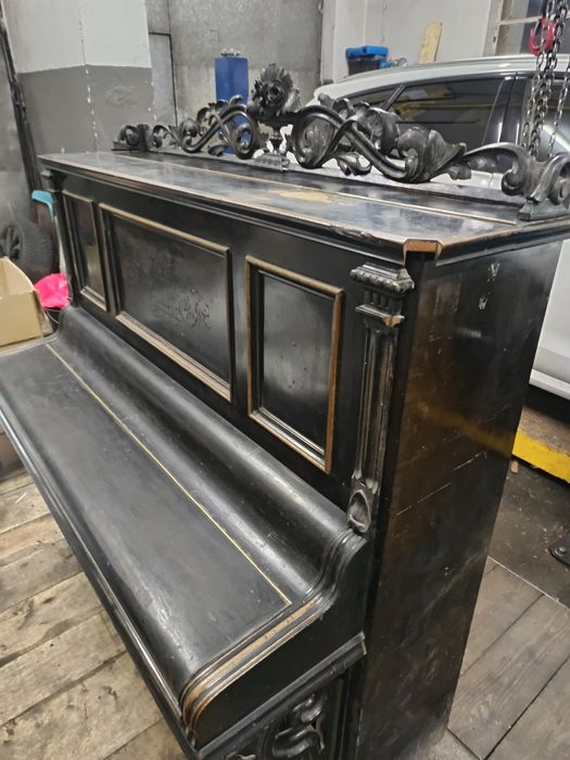 Zabytkowe pianino