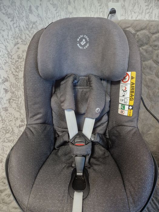 Foteliki maxi cosi pearl pro z bazą