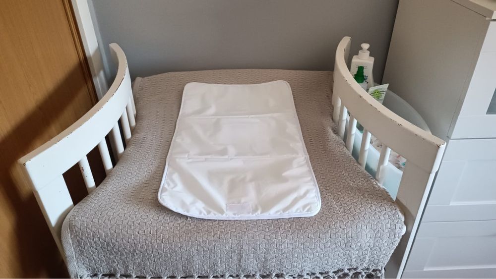 Muda fraldas - marca STOKKE