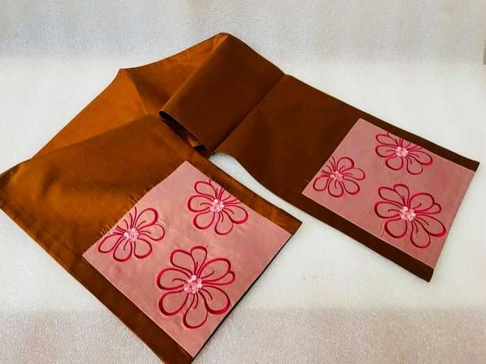 2x conjuntos de caminhos de mesa (runners)