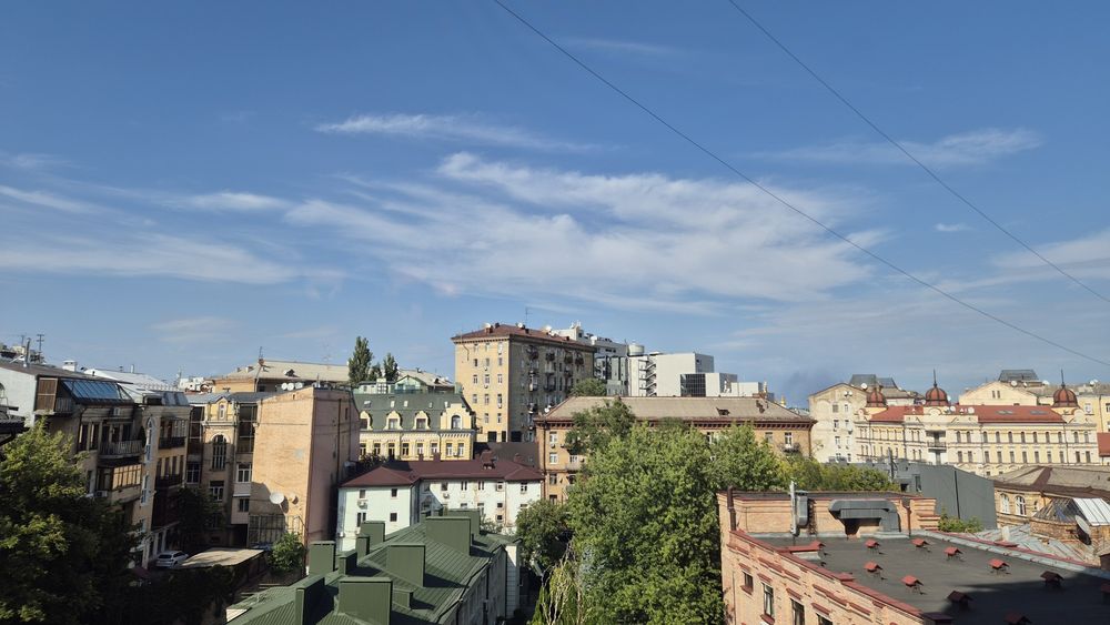 Ірининська 5/24, новий будинок в центрі біля Софіївського собору