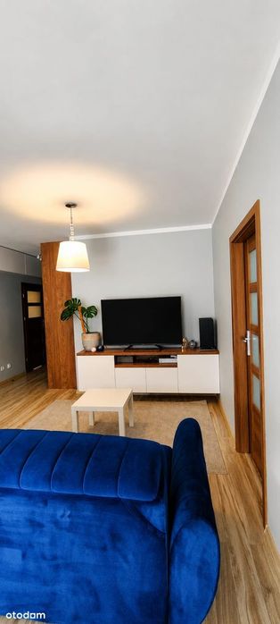Dwustronne mieszkanie z dużym tarasem na kameralnym, zielonym osiedlu