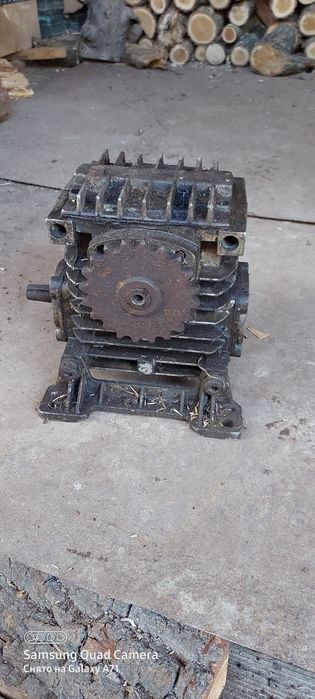 продам  редуктор